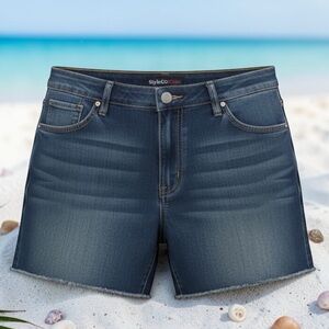 Style & Co denim Shorts size 16 💕